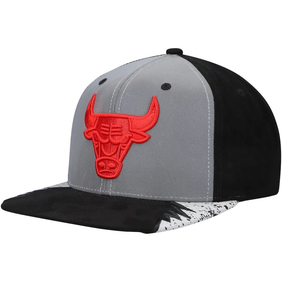 Mitchell & Ness :  Chicago Bulls Day 5 Snapback Hat