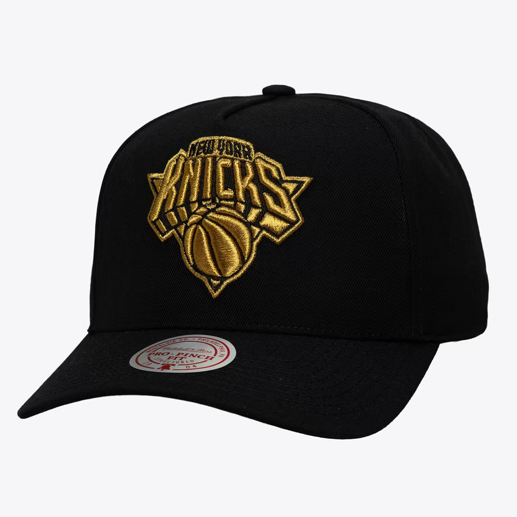 MITCHELL & NESS : New York Knicks Black & Gold Pro Pinch Snapback Hat