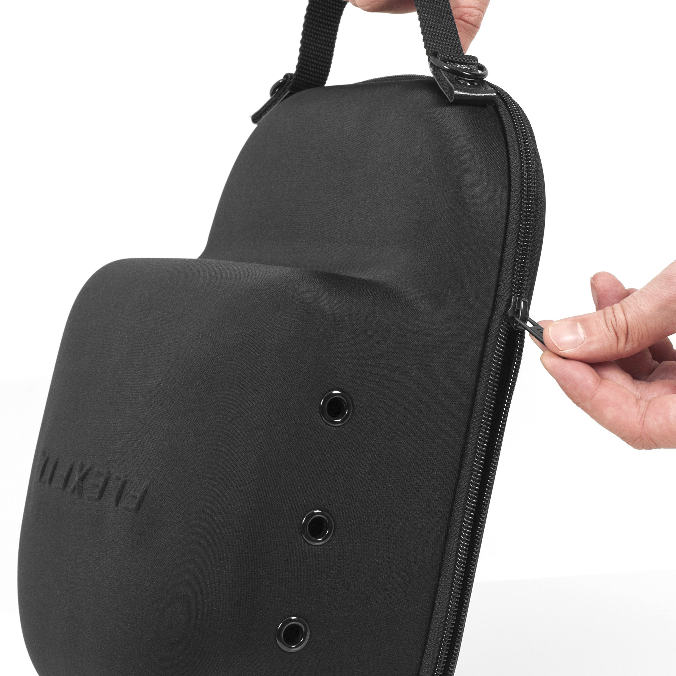 The FLEXFIT : Cap Carrier